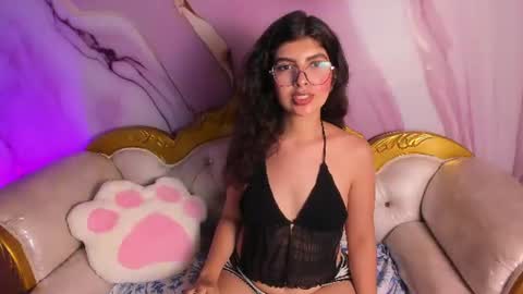 B  E  L  L  A  online show from 07.30.26
