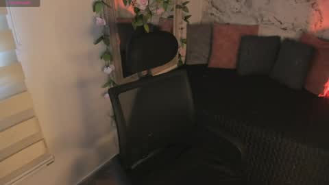Dessi  online show from 05.15.26