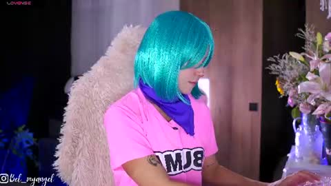 Snapshot of bella_franco chatting on 06.17.26 In instagran bel myangel online show from 06.17.26