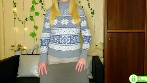 Snapshot of bella_hadatt chatting on 02.18.26 Bella online show from 02.18.26