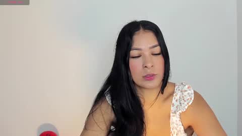 Laura online show from 07.06.26