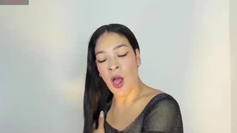 Laura online show from 07.12.26