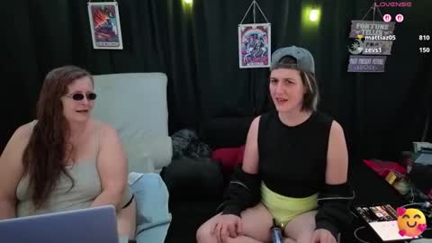 Bella James online show from 11.12.25