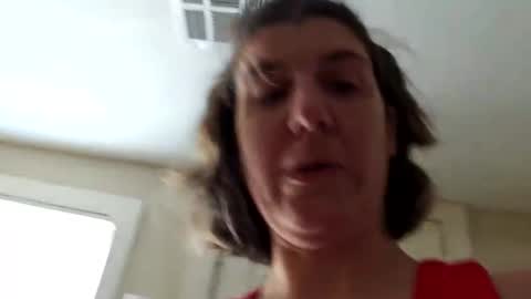 Bella James online show from 12.18.25