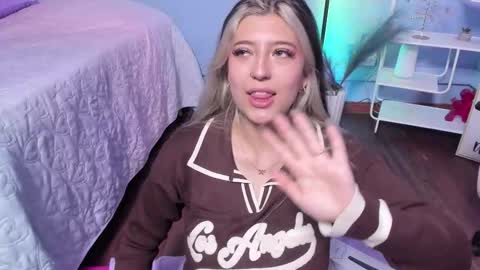  Bella  online show from 01.05.26