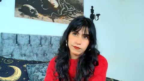 Snapshot of bella_poisonous chatting on 10.22.25 Bella online show from 10.22.25