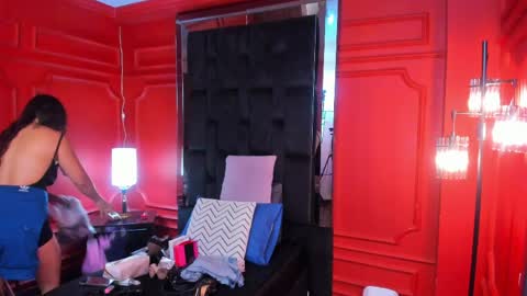 Bella Riviera online show from 04.06.26