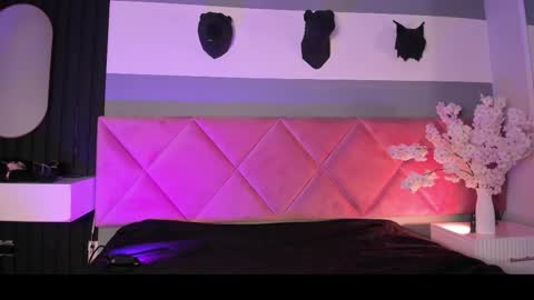 Bella online show from 11.19.25