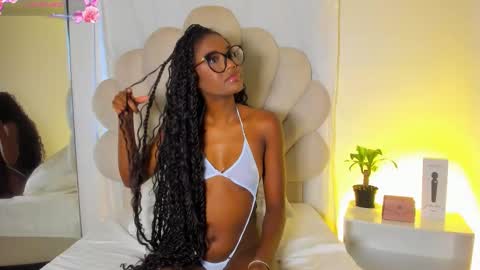 Bella Dajud online show from 02.01.26