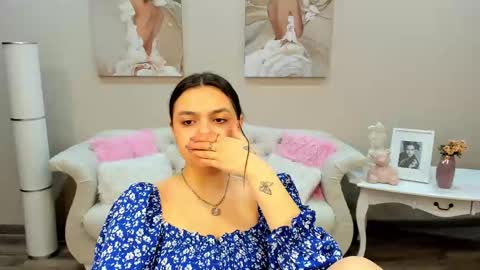 BellaBoolman online show from 02.08.25