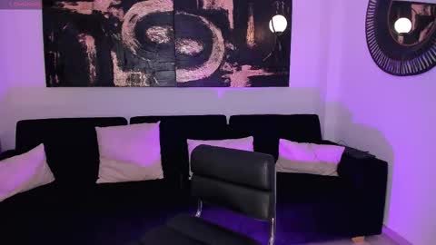 Snapshot of bellacarteer_ chatting on 02.14.25 Bella C online show from 02.14.25