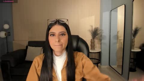 Bella online show from 12.02.25