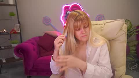 Snapshot of bellalapetit chatting on 03.27.26 Bella online show from 03.27.26