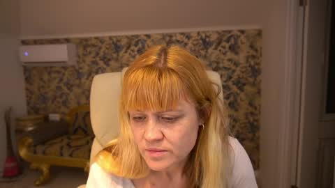 Snapshot of bellalapetit chatting on 04.03.26 Bella online show from 04.03.26