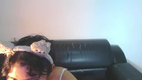 Snapshot of bellaluxxs chatting on 05.15.26 MY NAME IS BELL online show from 05.15.26