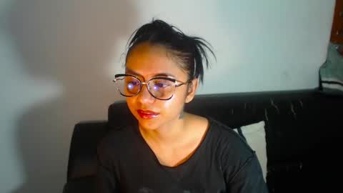 Snapshot of bellaluxxs chatting on 05.30.26 MY NAME IS BELL online show from 05.30.26