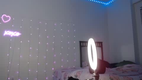 Bella Monroe online show from 02.21.25