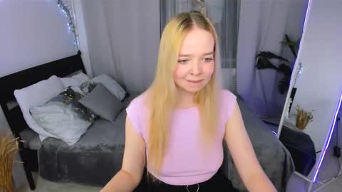 Bella online show from 11.24.25