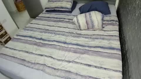 Bella  Angelycal online show from 10.30.25