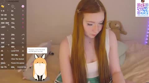 Snapshot of bellaqueenss chatting on 10.11.25 Bella online show from 10.11.25