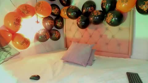 LUCIANA online show from 10.31.25