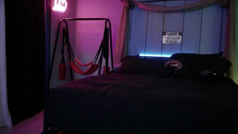 Bellaskeykeeper online show from 04.06.26