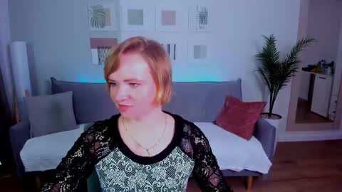 Snapshot of bellasmittssy chatting on 04.14.26 bellasmittssy online show from 04.14.26