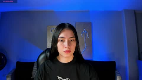 B E L L A  online show from 06.06.26