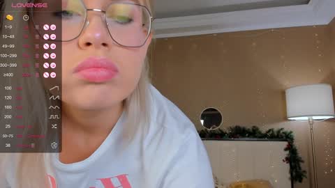 Bella online show from 01.12.25