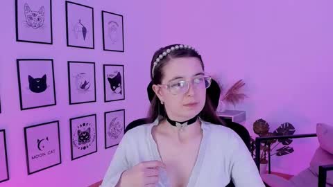 Snapshot of bellatrixllestrange chatting on 12.16.24 Bella. Ntmu online show from 12.16.24