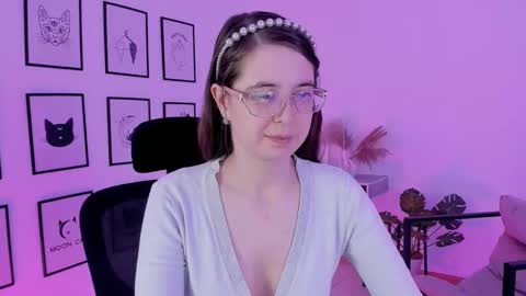 Snapshot of bellatrixllestrange chatting on 12.16.24 Bella. Ntmu online show from 12.16.24