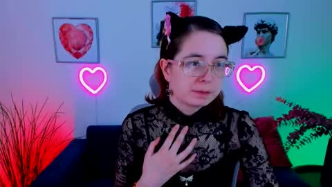 Snapshot of bellatrixllestrange chatting on 12.19.24 Bella. Ntmu online show from 12.19.24