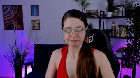 Snapshot of bellatrixllestrange chatting on 01.06.25 Bella. Ntmu online show from 01.06.25