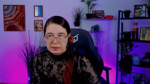 Snapshot of bellatrixllestrange chatting on 01.09.25 Bella. Ntmu online show from 01.09.25