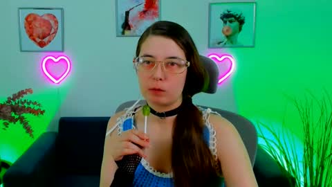 Snapshot of bellatrixllestrange chatting on 01.17.25 Bella. Ntmu online show from 01.17.25