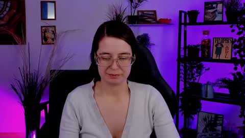 Snapshot of bellatrixllestrange chatting on 01.23.25 Bella. Ntmu online show from 01.23.25