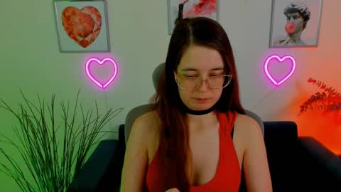 Snapshot of bellatrixllestrange chatting on 02.25.25 Bella. Ntmu online show from 02.25.25