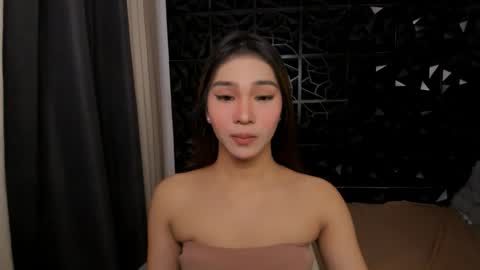 Snapshot of bellatrixnoir69 chatting on 06.27.26 bella online show from 06.27.26