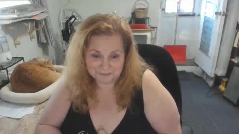 Snapshot of bellavoca chatting on 02.21.26 Bellavoca online show from 02.21.26