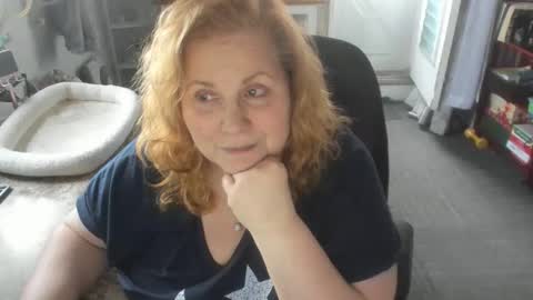 Snapshot of bellavoca chatting on 03.15.26 Bellavoca online show from 03.15.26