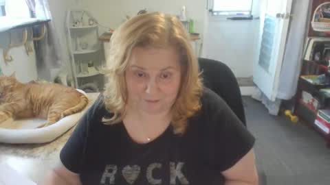 Snapshot of bellavoca chatting on 03.29.26 Bellavoca online show from 03.29.26