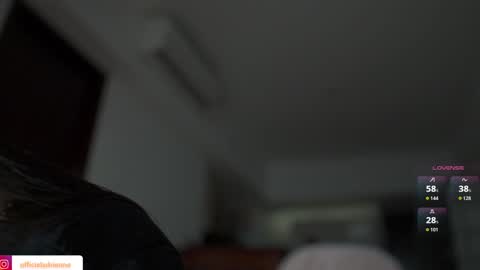 Snapshot of belle_adrienne chatting on 02.25.26 Belle Adrienne IG online show from 02.25.26