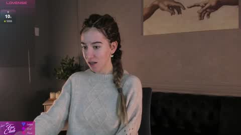 Snapshot of belle_via chatting on 12.04.24 Bella online show from 12.04.24