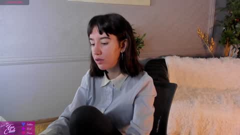 Snapshot of belle_via chatting on 01.02.25 Bella online show from 01.02.25