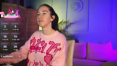 Snapshot of belle_via chatting on 09.29.25 Bella online show from 09.29.25