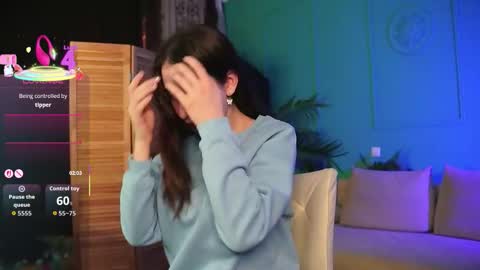 Snapshot of belle_via chatting on 10.13.25 Bella online show from 10.13.25