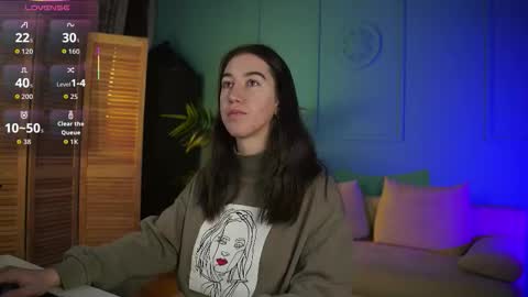 Snapshot of belle_via chatting on 10.27.25 Bella online show from 10.27.25