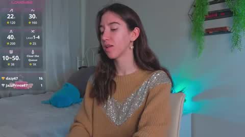 Snapshot of belle_via chatting on 11.13.25 Bella online show from 11.13.25