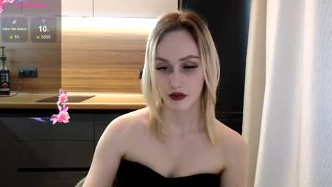 Snapshot of belle_vill chatting on 05.06.26 Belle online show from 05.06.26