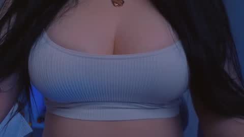 Hello I am kind friendly and cute girl online show from 02.13.25